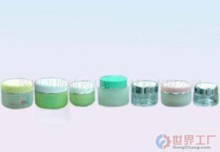 批发化妆品包装瓶 从塑料瓶到膏瓶的多元化选择